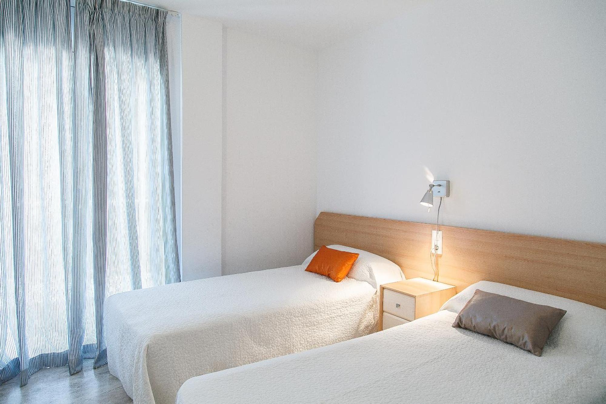 Uhc Ventura Park Apartments Salou Phòng bức ảnh